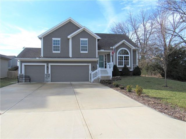 19715 W 197th Court, Spring Hill, KS 66083