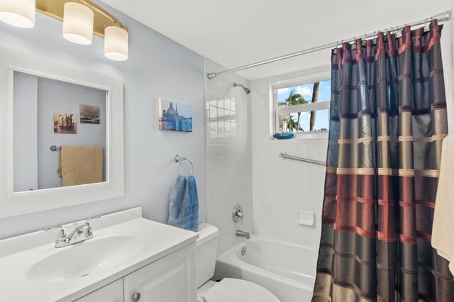 466 Grove Isle Circle #466, Vero Beach, FL 32962