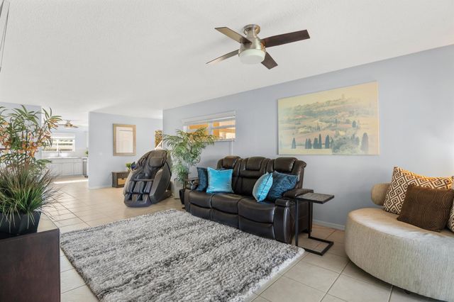 466 Grove Isle Circle #466, Vero Beach, FL 32962