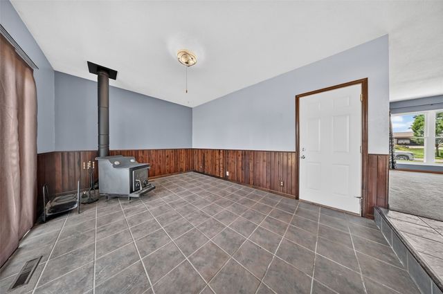 3904 Pine Wood Drive NE, Cedar Rapids, IA 52402