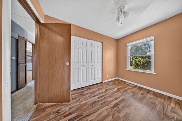 3904 Pine Wood Drive NE, Cedar Rapids, IA 52402