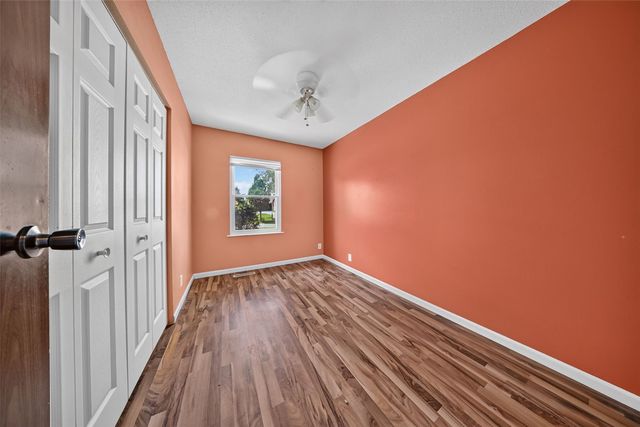 3904 Pine Wood Drive NE, Cedar Rapids, IA 52402