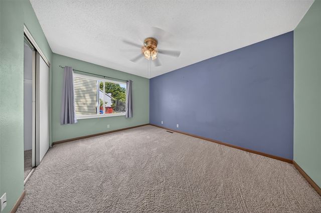 3904 Pine Wood Drive NE, Cedar Rapids, IA 52402