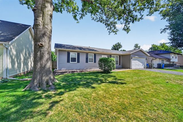3904 Pine Wood Drive NE, Cedar Rapids, IA 52402