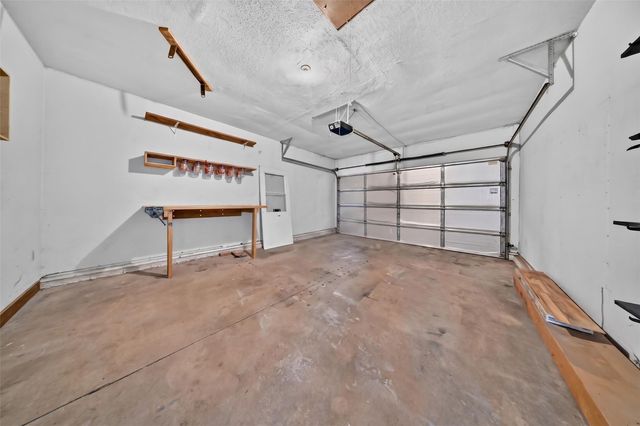 3904 Pine Wood Drive NE, Cedar Rapids, IA 52402