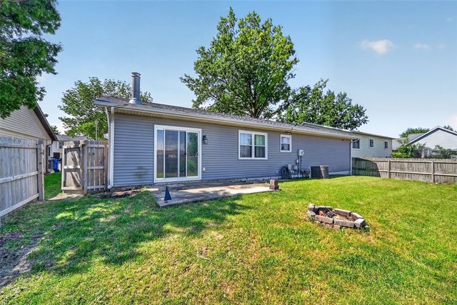 3904 Pine Wood Drive NE, Cedar Rapids, IA 52402