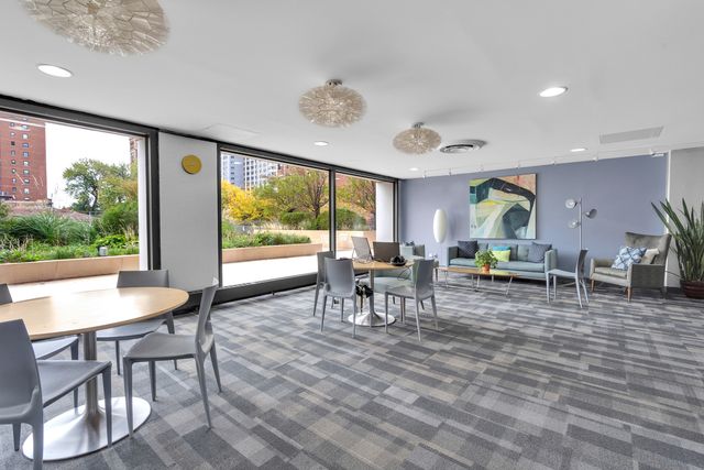 4343 N Clarendon Avenue 707, Chicago, IL 60613