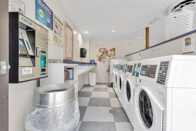 4343 N Clarendon Avenue 707, Chicago, IL 60613