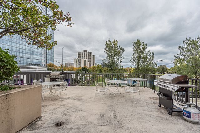 4343 N Clarendon Avenue 707, Chicago, IL 60613