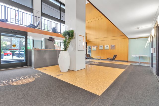 4343 N Clarendon Avenue 707, Chicago, IL 60613