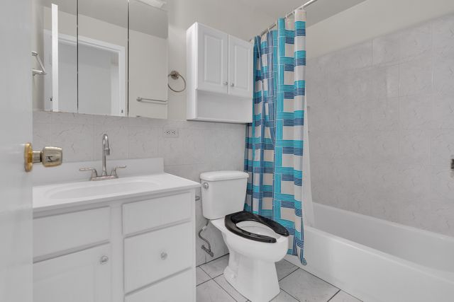 4343 N Clarendon Avenue 707, Chicago, IL 60613