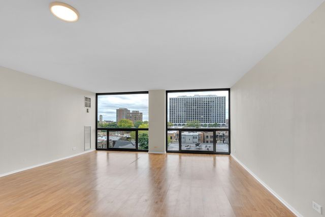 4343 N Clarendon Avenue 707, Chicago, IL 60613