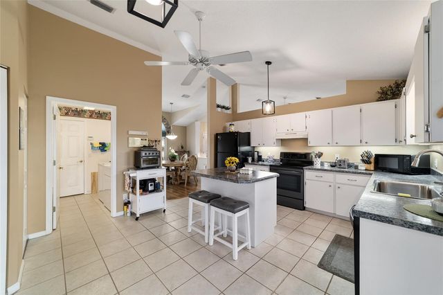 5245 NW 21ST LOOP, Ocala, FL 34482