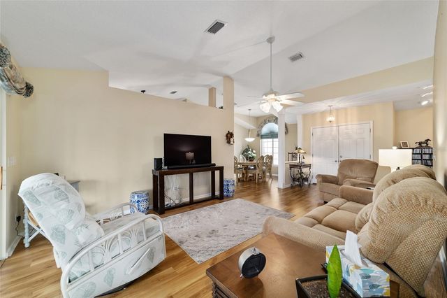 5245 NW 21ST LOOP, Ocala, FL 34482