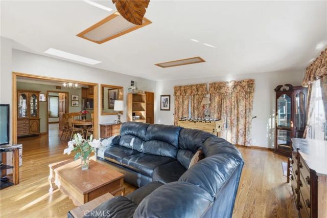 6442 E Pageantry, Long Beach, CA 90808