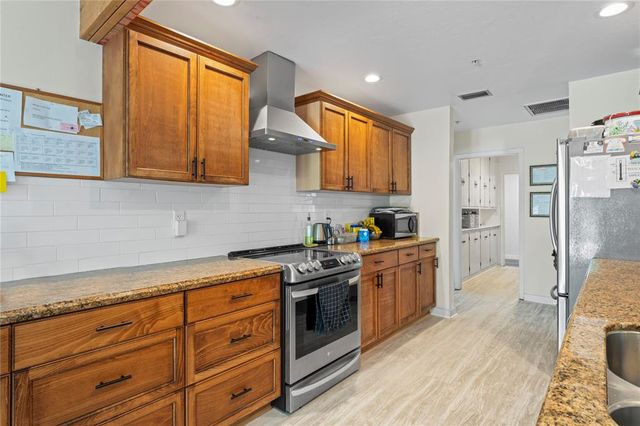 1782 COCONUT DRIVE, Venice, FL 34293