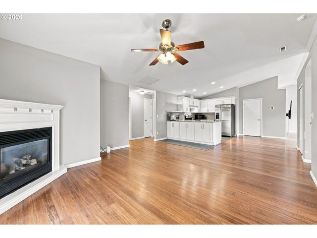 6476 Se 33RD Way, Gresham, OR 97080