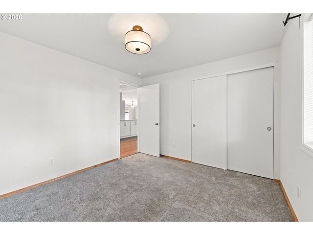 6476 Se 33RD Way, Gresham, OR 97080