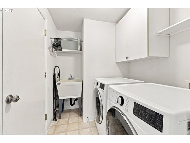 6476 Se 33RD Way, Gresham, OR 97080