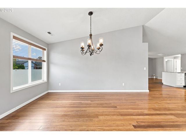 6476 Se 33RD Way, Gresham, OR 97080