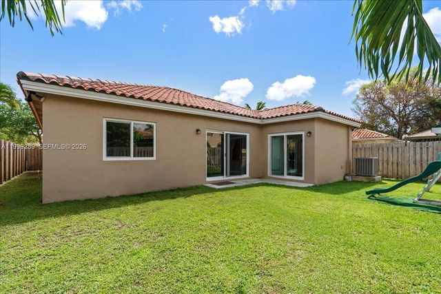 1740 NE 36th Ave, Homestead, FL 33033