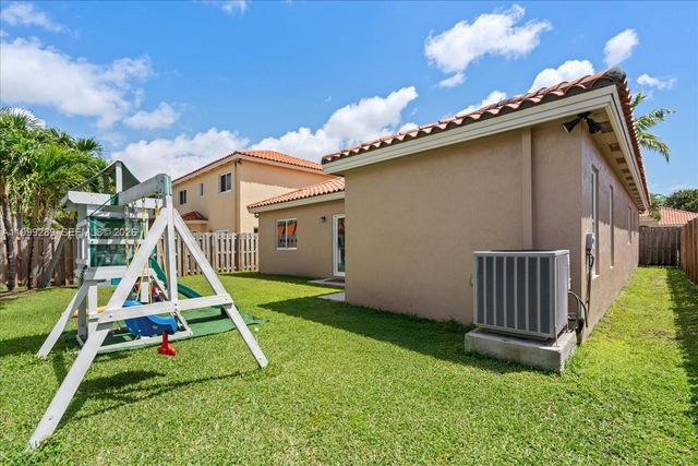 1740 NE 36th Ave, Homestead, FL 33033