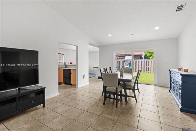 1740 NE 36th Ave, Homestead, FL 33033