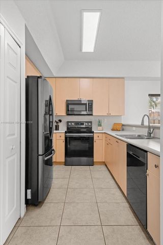 1740 NE 36th Ave, Homestead, FL 33033