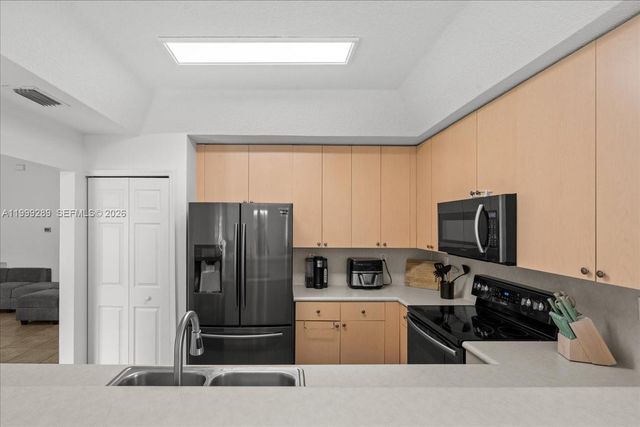 1740 NE 36th Ave, Homestead, FL 33033