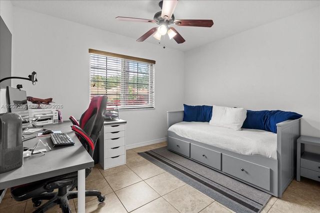 1740 NE 36th Ave, Homestead, FL 33033