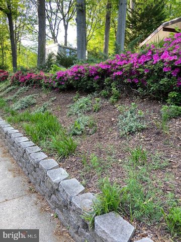 900 AZALEA DR, Rockville, MD 20850