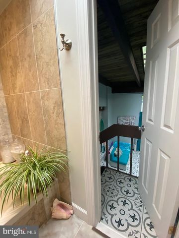 900 AZALEA DR, Rockville, MD 20850