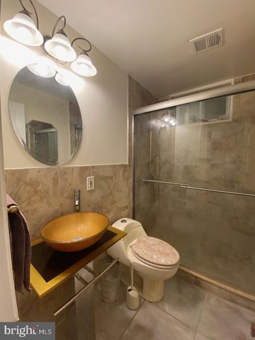 900 AZALEA DR, Rockville, MD 20850