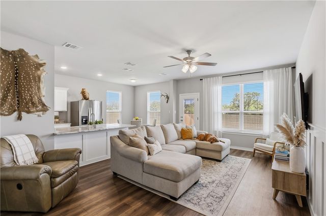 2420 Lightfoot Lane, Bryan, TX 77803