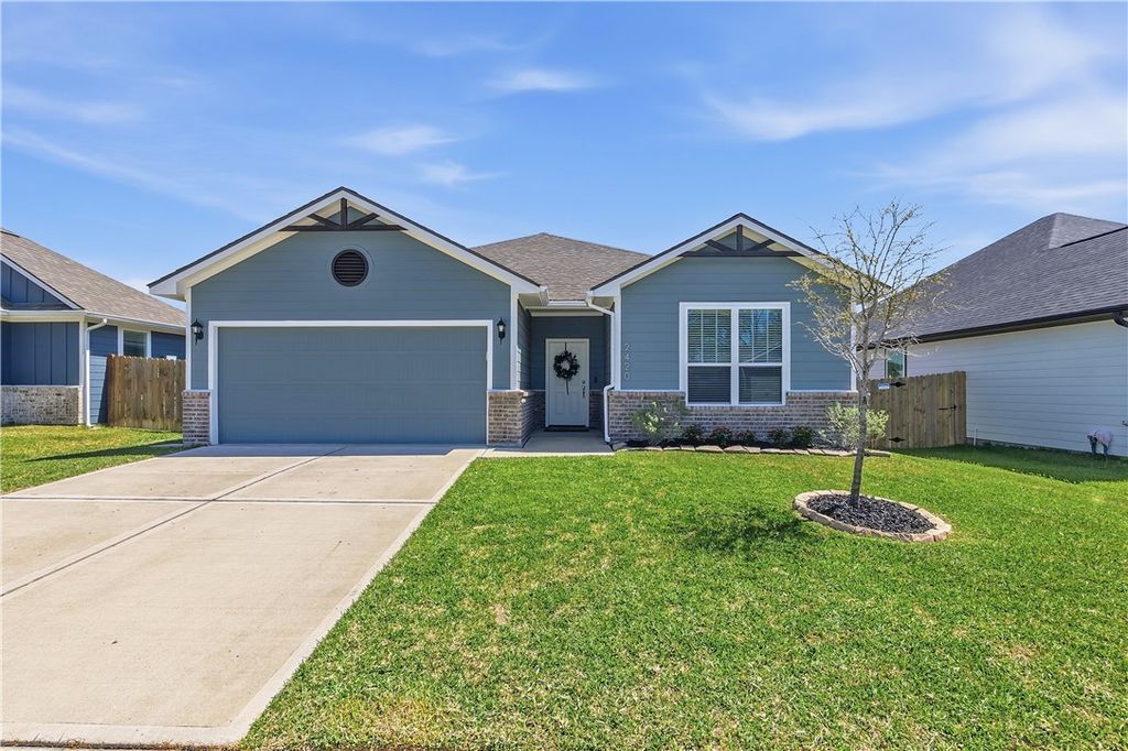 2420 Lightfoot Lane, Bryan, TX 77803
