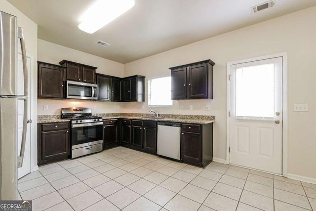 694 Independence Avenue, Pendergrass, GA 30567