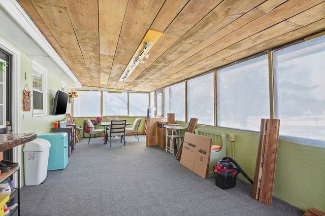 1 Shady Lane, Oxford, MA 01540