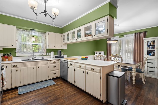 2329 Hickory Point Drive, Portage, MI 49024