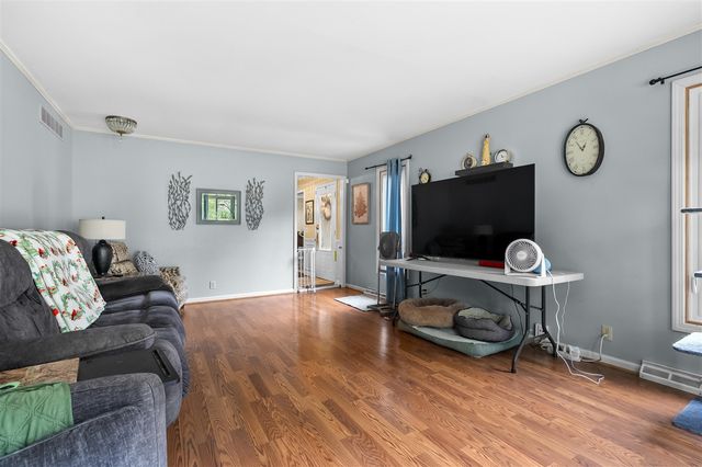 2329 Hickory Point Drive, Portage, MI 49024