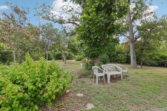 5547 Middlefield Dr, San Antonio, TX 78242