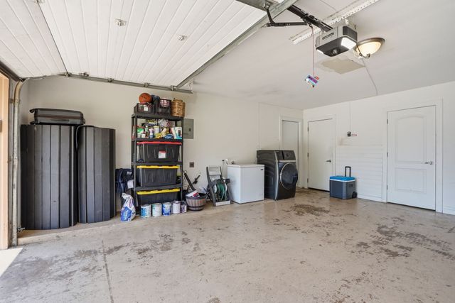 5017 Fox Hill Lane, Dallas, TX 75232