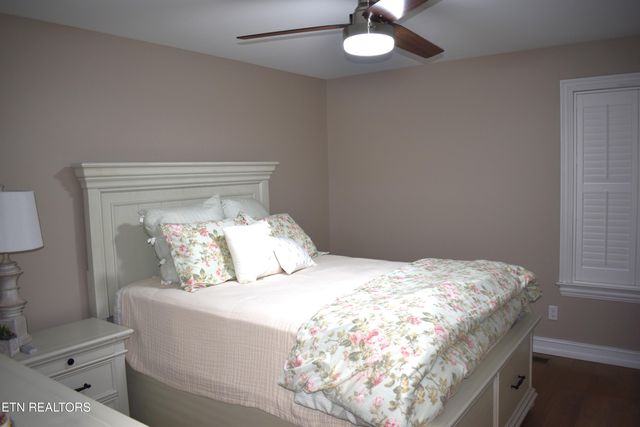 420 Cromwell St, Harrogate, TN 37752