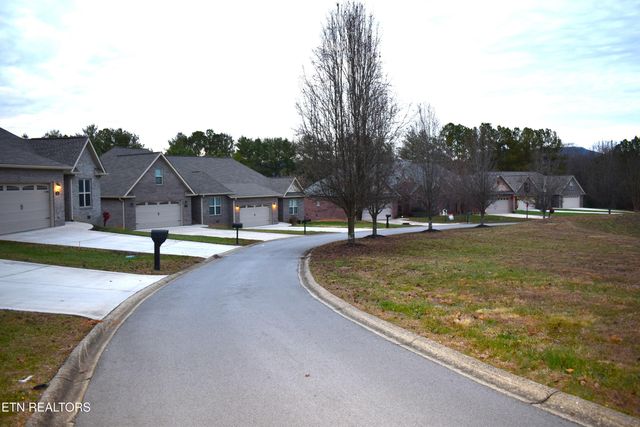 420 Cromwell St, Harrogate, TN 37752