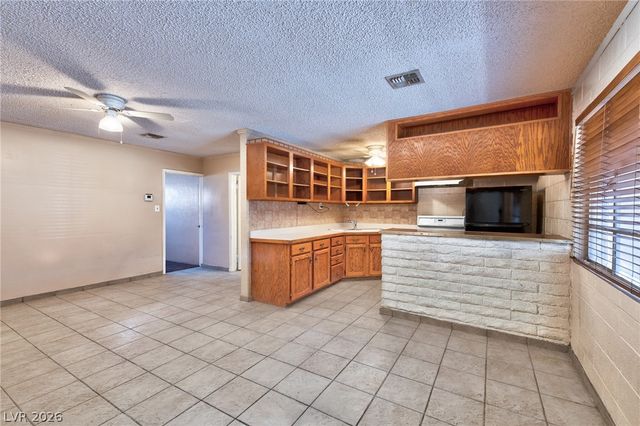 1816 MERZE Avenue, Henderson, NV 89011