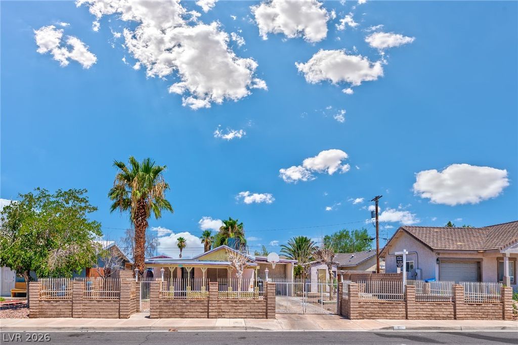 1816 MERZE Avenue, Henderson, NV 89011