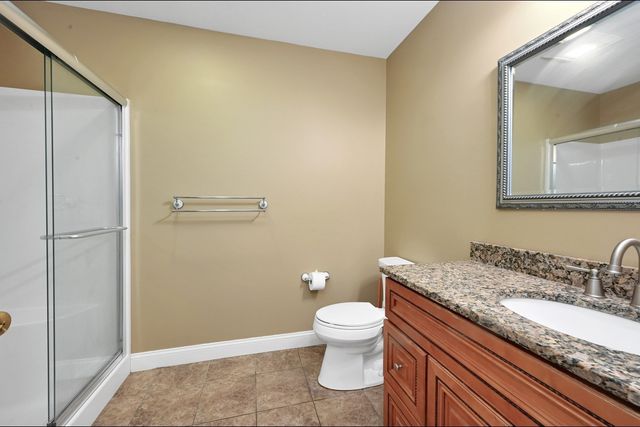 55 Surrey Ln 55, East Bridgewater, MA 02333