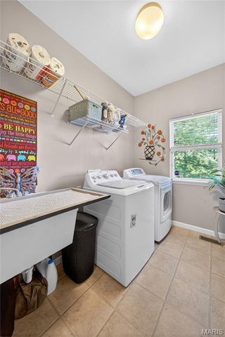 27 Carlton Lake Court, Wentzville, MO 63385