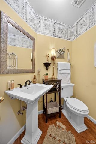 27 Carlton Lake Court, Wentzville, MO 63385