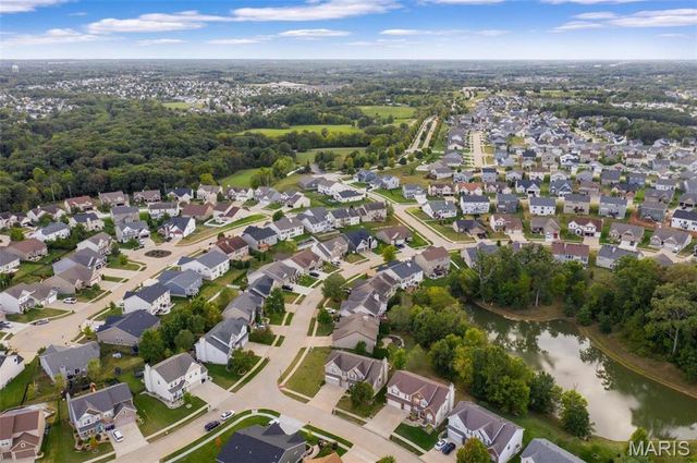 27 Carlton Lake Court, Wentzville, MO 63385