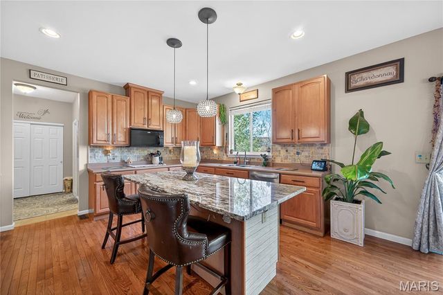 27 Carlton Lake Court, Wentzville, MO 63385